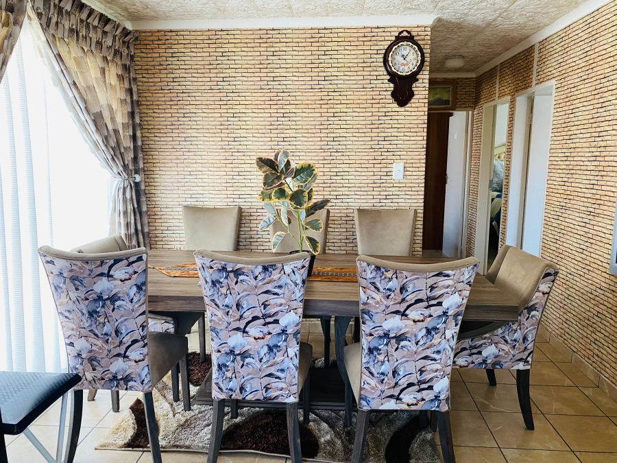 3 Bedroom Property for Sale in Waterkloof Hill Estate North West